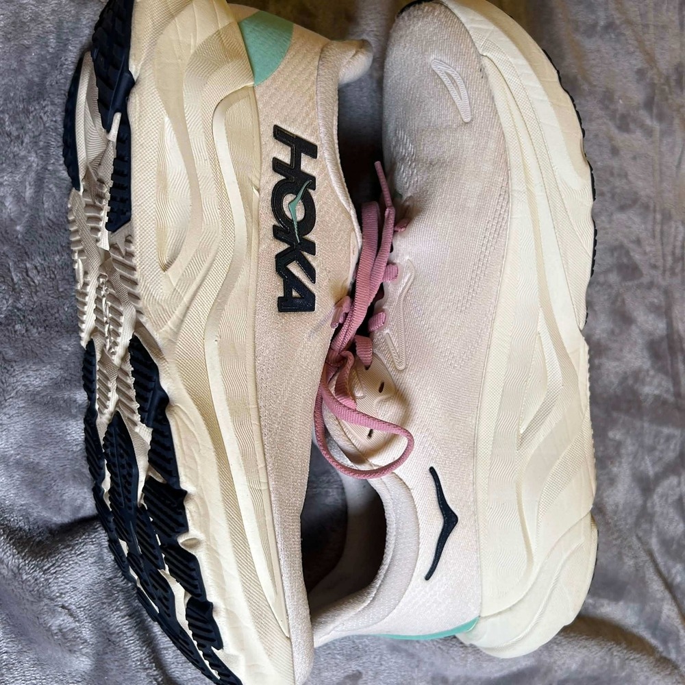 Hoka Arahi 8 Womens 9 Running Shoes Rose Cream Mint Stability 1168691 RCRM
